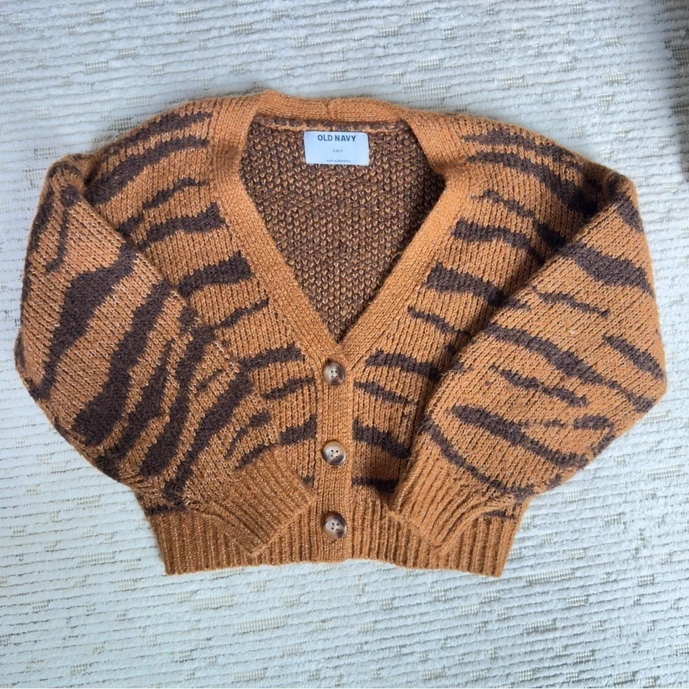 Old Navy Cropped Textured Jacquard Button-Front Cardigan Sweater for Girls Small